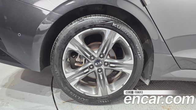 Kia K5 (III) 2.0 Signature 2020 — фото 5