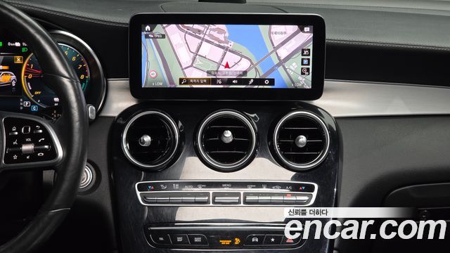 Mercedes-Benz GLC-Class (X253) GLC300e 4MATIC 2021 — фото 14