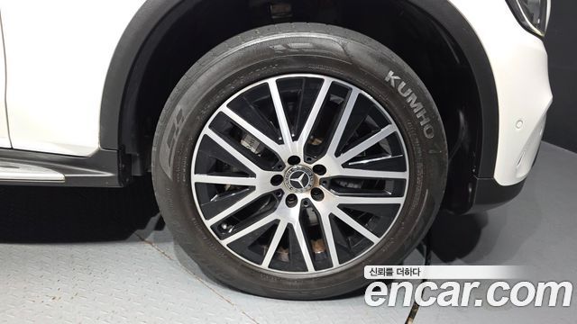 Mercedes-Benz GLC-Class (X253) GLC300e 4MATIC 2021 — фото 21