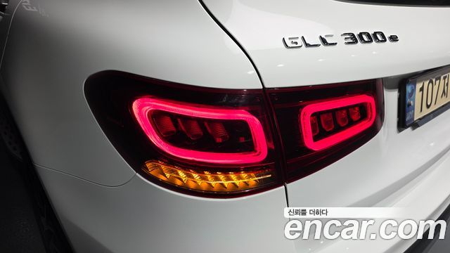 Mercedes-Benz GLC-Class (X253) GLC300e 4MATIC 2021 — фото 23