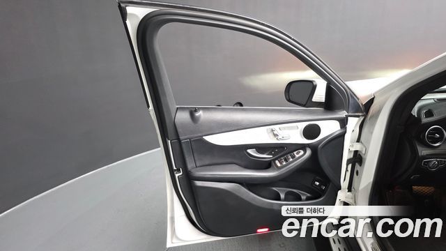 Mercedes-Benz GLC-Class (X253) GLC300e 4MATIC 2021 — фото 24