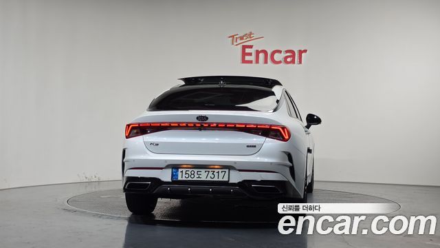 Kia K5 (III) 1.6 Turbo Signature 2021 — фото 4