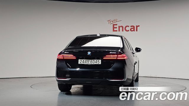 BMW 5 Series (G60) 530i xDrive 2024 — фото 4