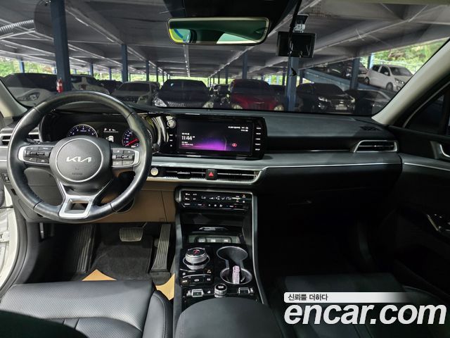 Kia K5 (III) 2.0 Prestige 2022 — фото 9