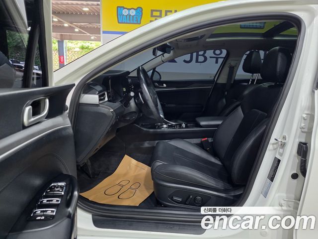 Kia K5 (III) 2.0 Prestige 2022 — фото 20