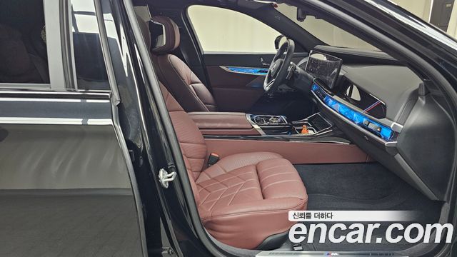 BMW 7 Series (G70) 740d xDrive M Sport 2025 — фото 11