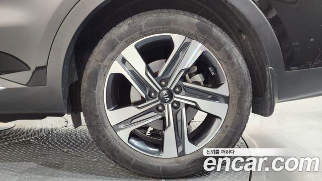 Kia Sorento (IV) HEV 1.6 2WD Gravity 2021 — фото 21