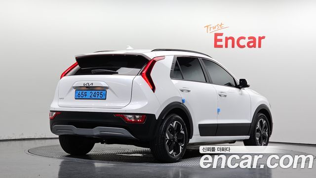 Kia Niro EV Air 2023 — фото 2