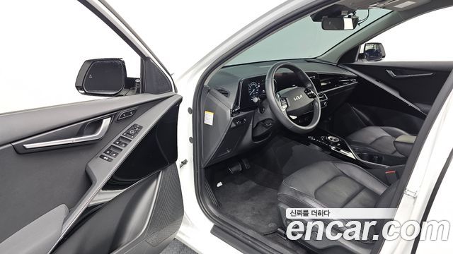 Kia Niro EV Air 2023 — фото 10