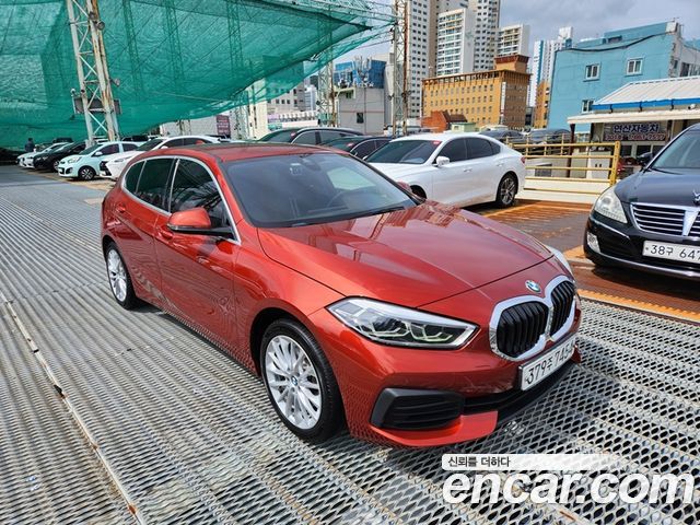 BMW 1 Series (F40) 118d Joy 2021 — фото 8