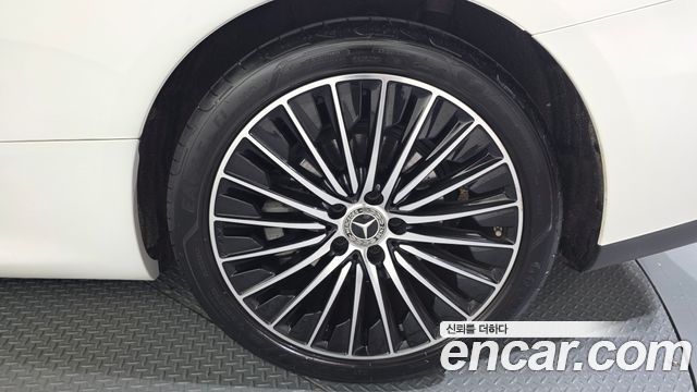 Mercedes-Benz CLE-Class (C236) CLE200 Coupe 2024 — фото 21