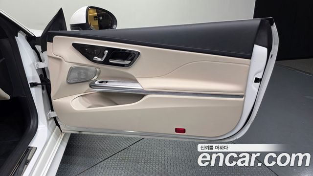 Mercedes-Benz CLE-Class (C236) CLE200 Coupe 2024 — фото 25