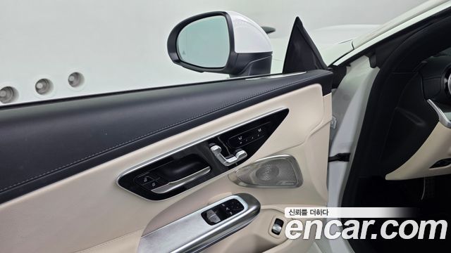 Mercedes-Benz CLE-Class (C236) CLE200 Coupe 2024 — фото 26