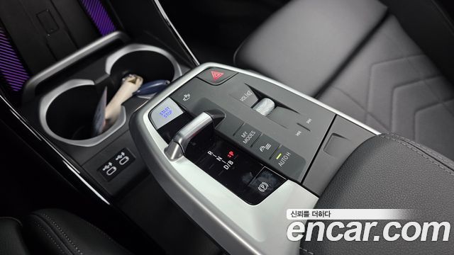 BMW iX1 (U11) xDrive 30 M Sport 2023 — фото 9