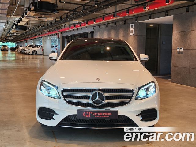 Mercedes-Benz E-Class (W213) E300 AMG Line 2017 — фото 3