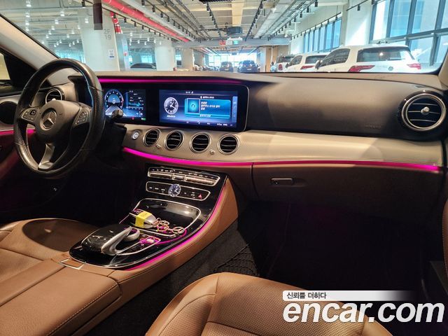 Mercedes-Benz E-Class (W213) E300 AMG Line 2017 — фото 10