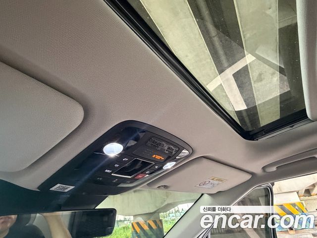 Kia Carnival (IV) HEV 9seater Signature 2025 — фото 15