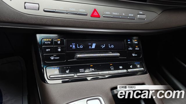 Hyundai Grandeur (IG) 3.0 LPi Rent Car Exclusive 2020 — фото 17