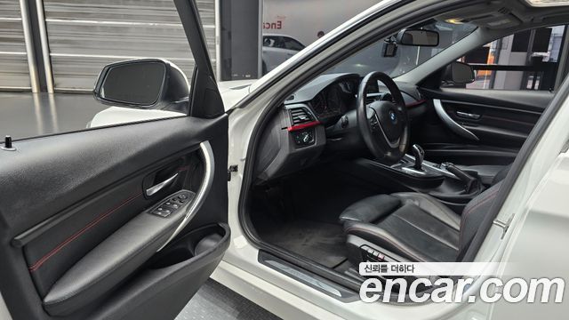 BMW 3 Series (F30) 320d Sport 2015 — фото 10