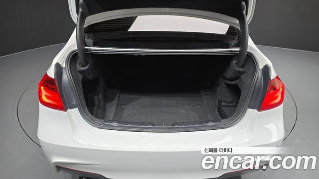 BMW 3 Series (F30) 320d Sport 2015 — фото 20