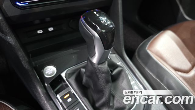 Volkswagen Tiguan Allspace 2.0 TSI Prestige 2023 — фото 9