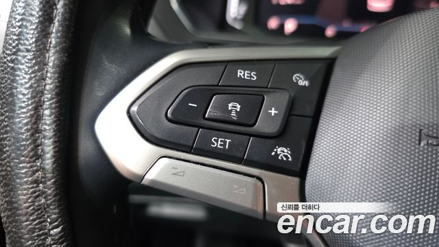 Volkswagen Tiguan Allspace 2.0 TSI Prestige 2023 — фото 18