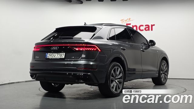 Audi Q8 (4M) 55 TFSI Quattro Premium 2021 — фото 2
