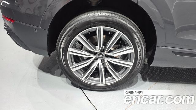 Audi Q8 (4M) 55 TFSI Quattro Premium 2021 — фото 5