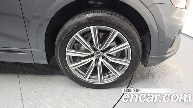 Audi Q8 (4M) 55 TFSI Quattro Premium 2021 — фото 21