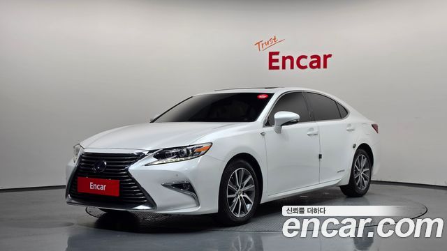 Lexus ES300h Executive XV60