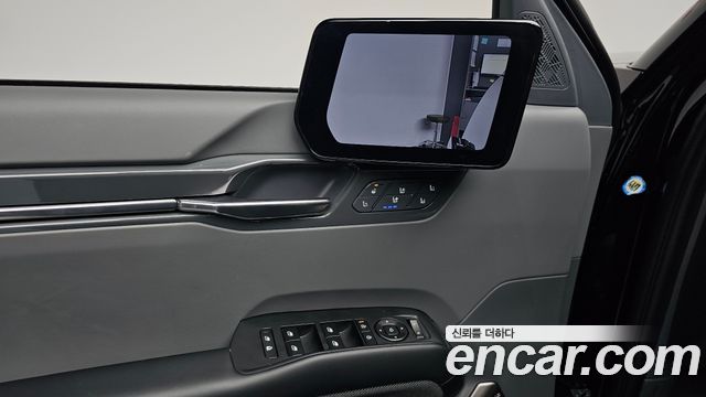 Kia EV9 Long Range 4WD GT Line 2024 — фото 18