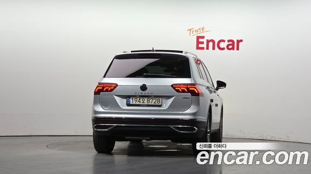 Volkswagen Tiguan (II) 2.0 TDI 4Motion Prestige 2023 — фото 4