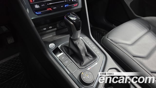 Volkswagen Tiguan (II) 2.0 TDI 4Motion Prestige 2023 — фото 9