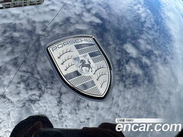 Porsche Macan EV 4S