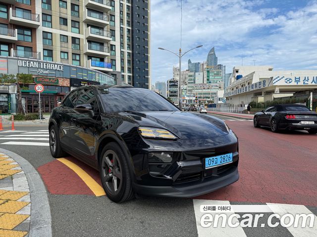 Porsche Macan EV 4S 2025 — фото 19