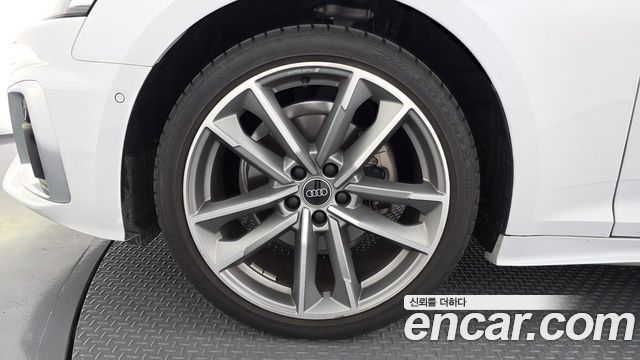 Audi A5 (F5) 40 TFSI Quattro Premium Sportback 2024 — фото 5