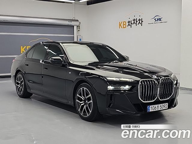 BMW 7 Series (G70) 740i sDrive M Sport 2023 — фото 3