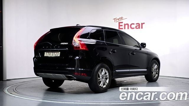 Volvo XC60 D3 1st 2017 — фото 2