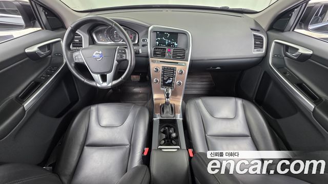 Volvo XC60 D3 1st 2017 — фото 7