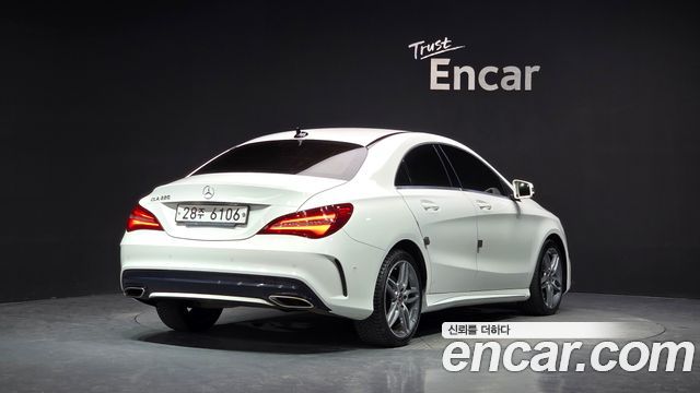 Mercedes-Benz CLA-Class (C117) CLA220 AMG Line 2018 — фото 2