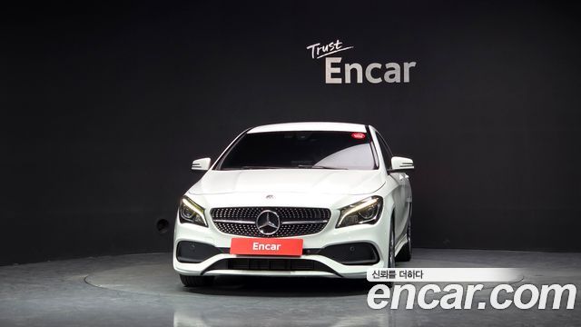Mercedes-Benz CLA-Class (C117) CLA220 AMG Line 2018 — фото 3