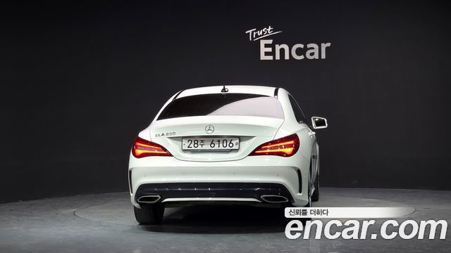 Mercedes-Benz CLA-Class (C117) CLA220 AMG Line 2018 — фото 4