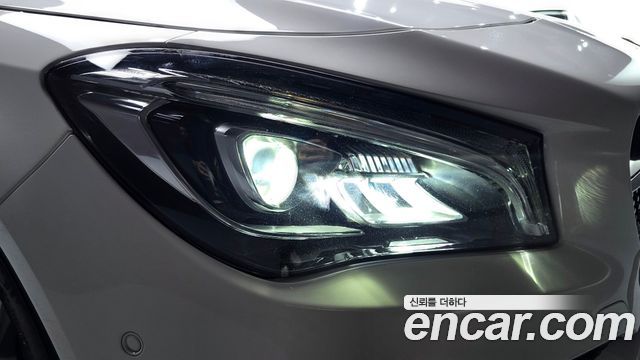Mercedes-Benz CLA-Class (C117) CLA220 AMG Line 2018 — фото 22