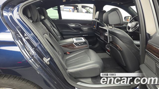 BMW 7 Series (G11) 730Ld xDrive 2016 — фото 12
