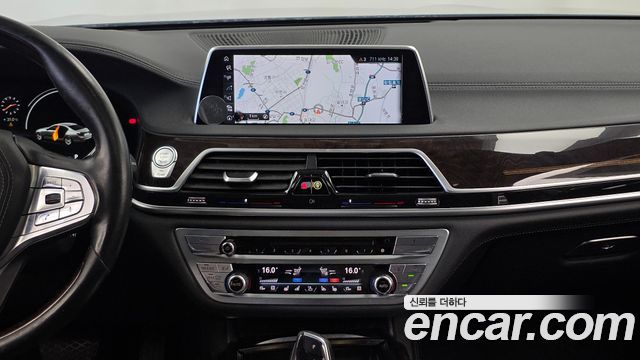 BMW 7 Series (G11) 730Ld xDrive 2016 — фото 14