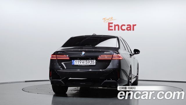 BMW 5 Series (G60) 530i xDrive M Sport 2024 — фото 4