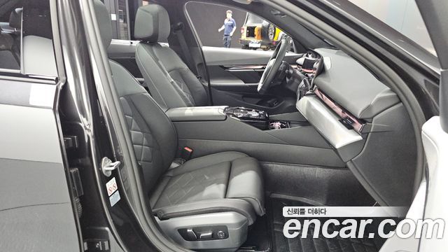 BMW 5 Series (G60) 530i xDrive M Sport 2024 — фото 12
