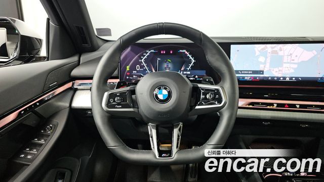 BMW 5 Series (G60) 530i xDrive M Sport 2024 — фото 13