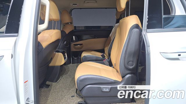 Kia Carnival (IV) Gasoline 9-Seater Noblesse 2023 — фото 12