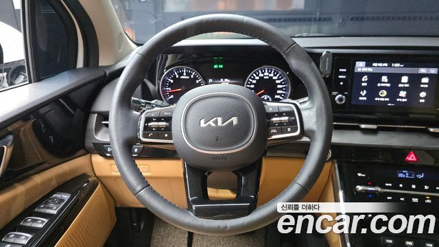 Kia Carnival (IV) Gasoline 9-Seater Noblesse 2023 — фото 13